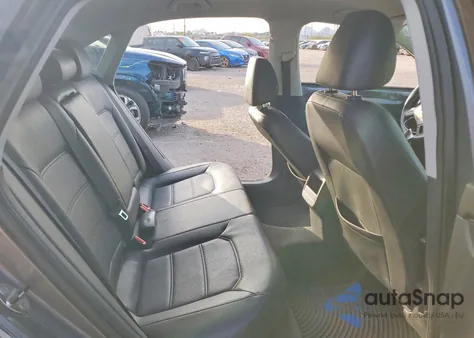 2013 Volkswagen Passat S z USA, uszkodzony, nr VIN 1VWAH7A31DC151736